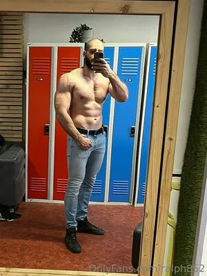 Ralph852 OnlyFans Leaked Free Thumbnail Picture - #V4GsqqbW8K