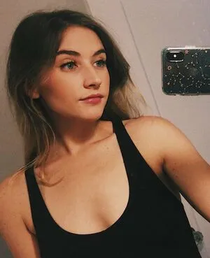 Randomwhitegirl666 Thumbnail Picture
