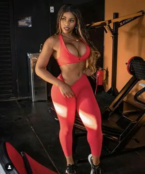 Raquel Sampaio Thumbnail Picture