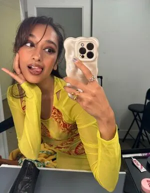 Raveena Thumbnail Picture