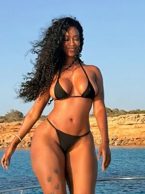 Raven Tracy OnlyFans Leaked Free Thumbnail Picture - #wlerizEBDP