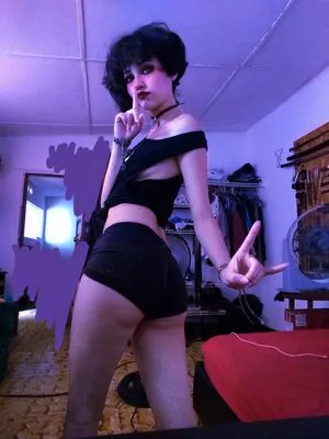 Raven Vasilescu Thumbnail Picture