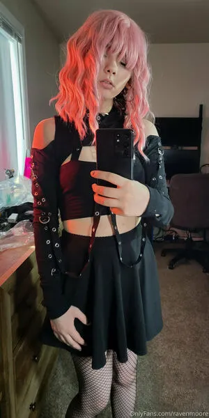 Ravenmoore OnlyFans Leaked Free Thumbnail Picture - #IMtgHrnB2I