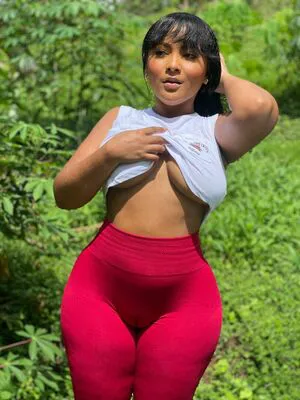 Raychellemcm OnlyFans Leaked Free Thumbnail Picture - #tLNvMyFdnv