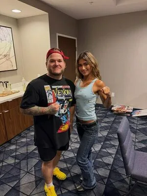 Rayna V OnlyFans Leaked Free Thumbnail Picture - #sOlkXQVCUe