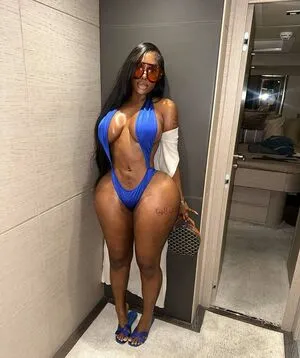 Realbellanuetch OnlyFans Leaked Free Thumbnail Picture - #gsyAsIlQNO