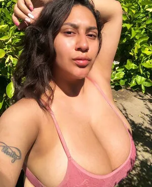 Realroses OnlyFans Leaked Free Thumbnail Picture - #JRCSFfTFWN