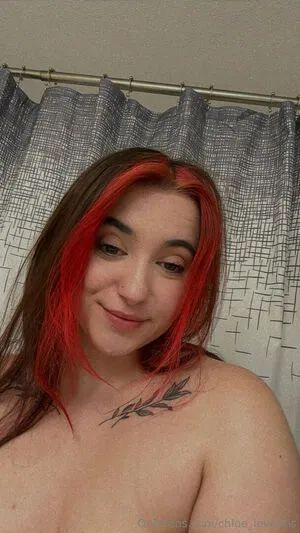 Red W Thumbnail Picture