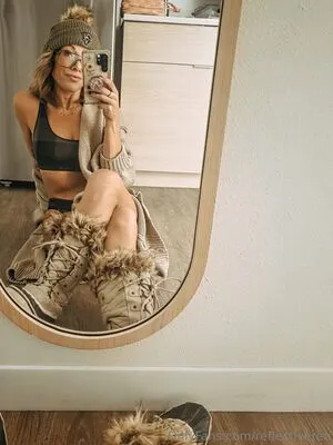 Reflectiveren OnlyFans Leaked Free Thumbnail Picture - #8AuXIFfcas