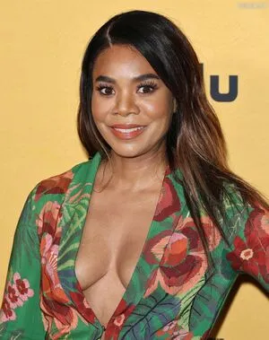 Regina Hall Thumbnail Picture