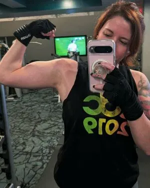 Renee Thumbnail Picture