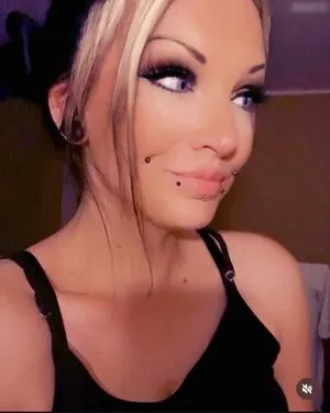 Request Blacksataniademonia Thumbnail Picture