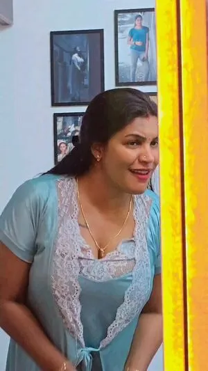 Reshma Cr Thumbnail Picture