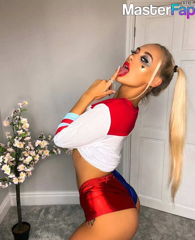 Rhiannon Blue Taylor Nude OnlyFans Leak Picture lZtPSxaobO MasterFap