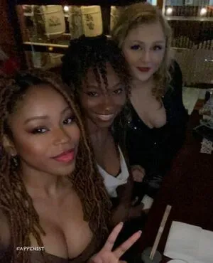 Riele Downs OnlyFans Leaked Free Thumbnail Picture - #8GGUA4oCMA