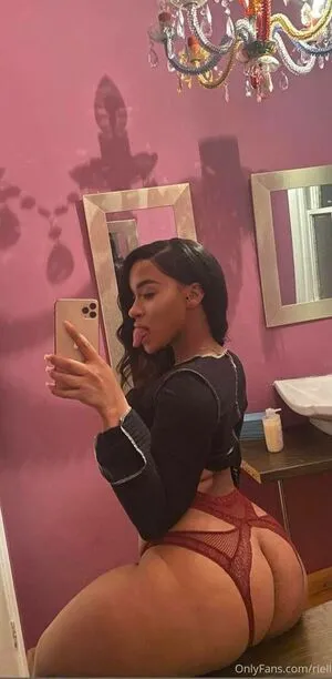 Rielleuk OnlyFans Leaked Free Thumbnail Picture - #1w6tmVpTiC
