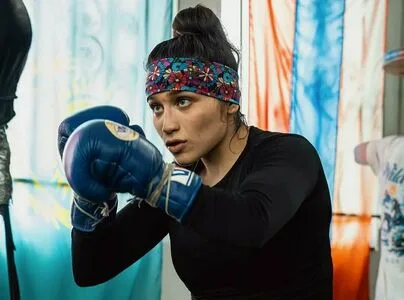 Right Hook Roxy OnlyFans Leaked Free Thumbnail Picture - #6rQ8JoMt3y