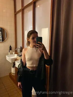 Rightregie OnlyFans Leaked Free Thumbnail Picture - #TERFyneq45