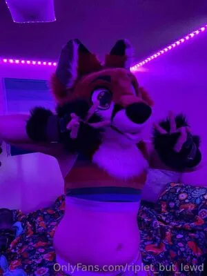 Riplet But Lewd Thumbnail Picture