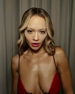 Rita Ora OnlyFans Leaked Free Thumbnail Picture - #0wJOSAqiEL