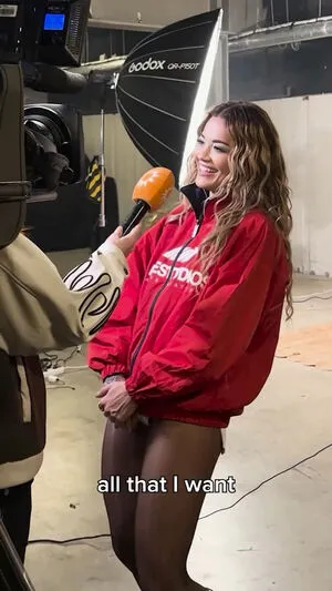 Rita Ora OnlyFans Leaked Free Thumbnail Picture - #5SArog3vcg