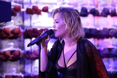 Rita Ora OnlyFans Leaked Free Thumbnail Picture - #aBOlKKalkM