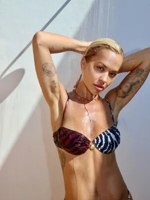 Rita Ora OnlyFans Leaked Free Thumbnail Picture - #aH32F5hpq3