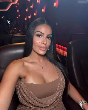 Roaya Soraya Thumbnail Picture