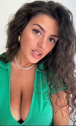 Roberta Galati Thumbnail Picture