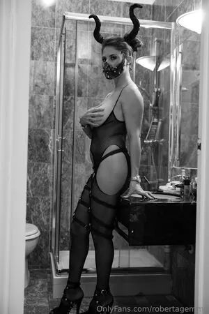 Robertagemma OnlyFans Leaked Free Thumbnail Picture - #dmARlKbLHO