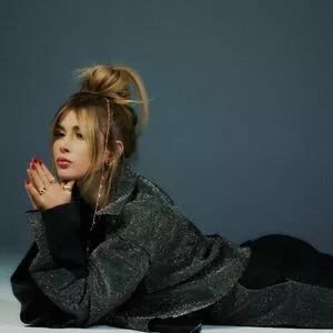 Roksana Wgiel Thumbnail Picture