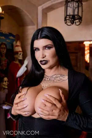 Romi Rain OnlyFans Leaked Free Thumbnail Picture - #GTaTz0fF20