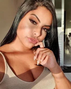 Rosa B Santos Profile Thumbnail