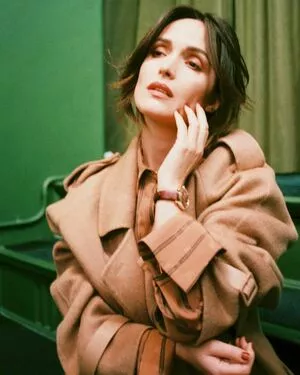 Rose Byrne Thumbnail Picture