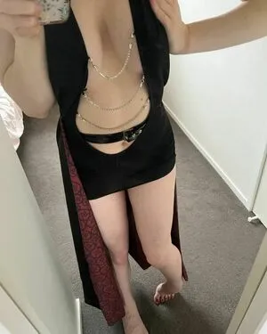 Rose Hathaway Thumbnail Picture