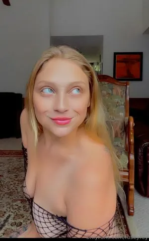 Roseyrey OnlyFans Leaked Free Thumbnail Picture - #GFOVBQ11Cl