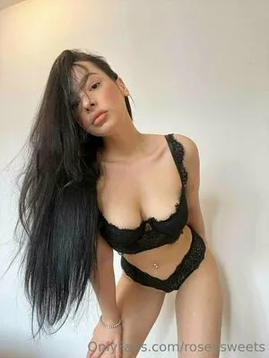 Roseysweets OnlyFans Leaked Free Thumbnail Picture - #V7ttlO1DeL