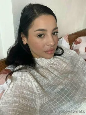 Roseysweets OnlyFans Leaked Free Thumbnail Picture - #Zz7KIBY2oq