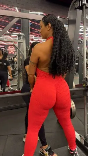 Rosiane Pinheiro Thumbnail Picture