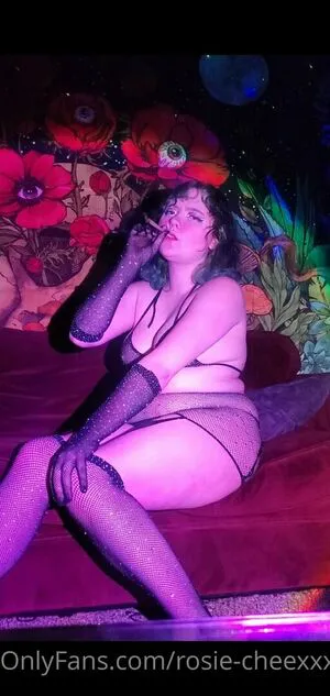 Rosie Cheexxx Thumbnail Picture