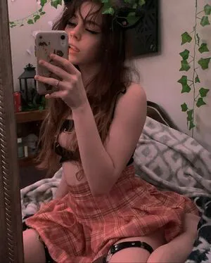 Rosiemx X Thumbnail Picture