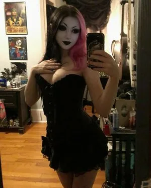 Rottedgoth OnlyFans Leaked Free Thumbnail Picture - #2QxmctWpd3