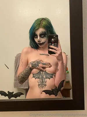 Rottingcorpseprincess OnlyFans Leaked Free Thumbnail Picture - #g0PpHnN5EY