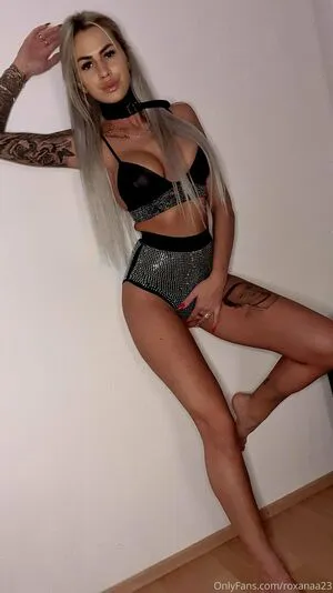 Roxanaa23 OnlyFans Leaked Free Thumbnail Picture - #9xoLPrCNeo