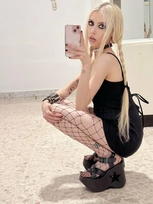 Roxiechelon2 OnlyFans Leaked Free Thumbnail Picture - #XGVsMycZZZ