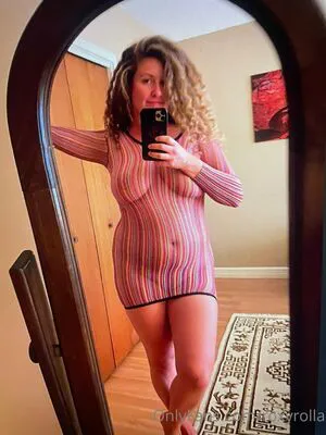 Roxyrolla Thumbnail Picture