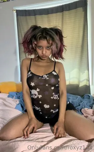 Roxyz111 OnlyFans Leaked Free Thumbnail Picture - #b5T8rOiGpP