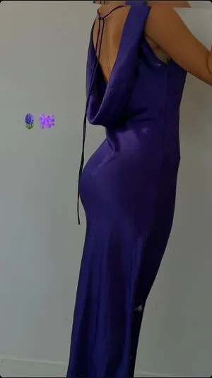 Roza Tomkiewicz Thumbnail Picture