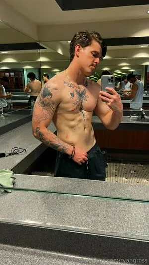 Ryangross Thumbnail Picture