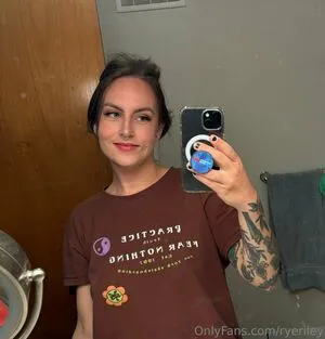 Ryeriley Thumbnail Picture